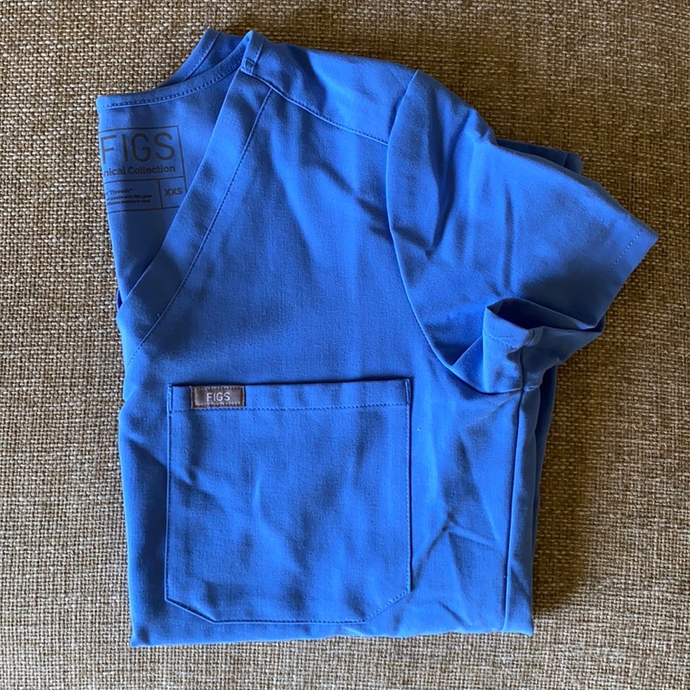 FIGS Catarina one pocket scrub top